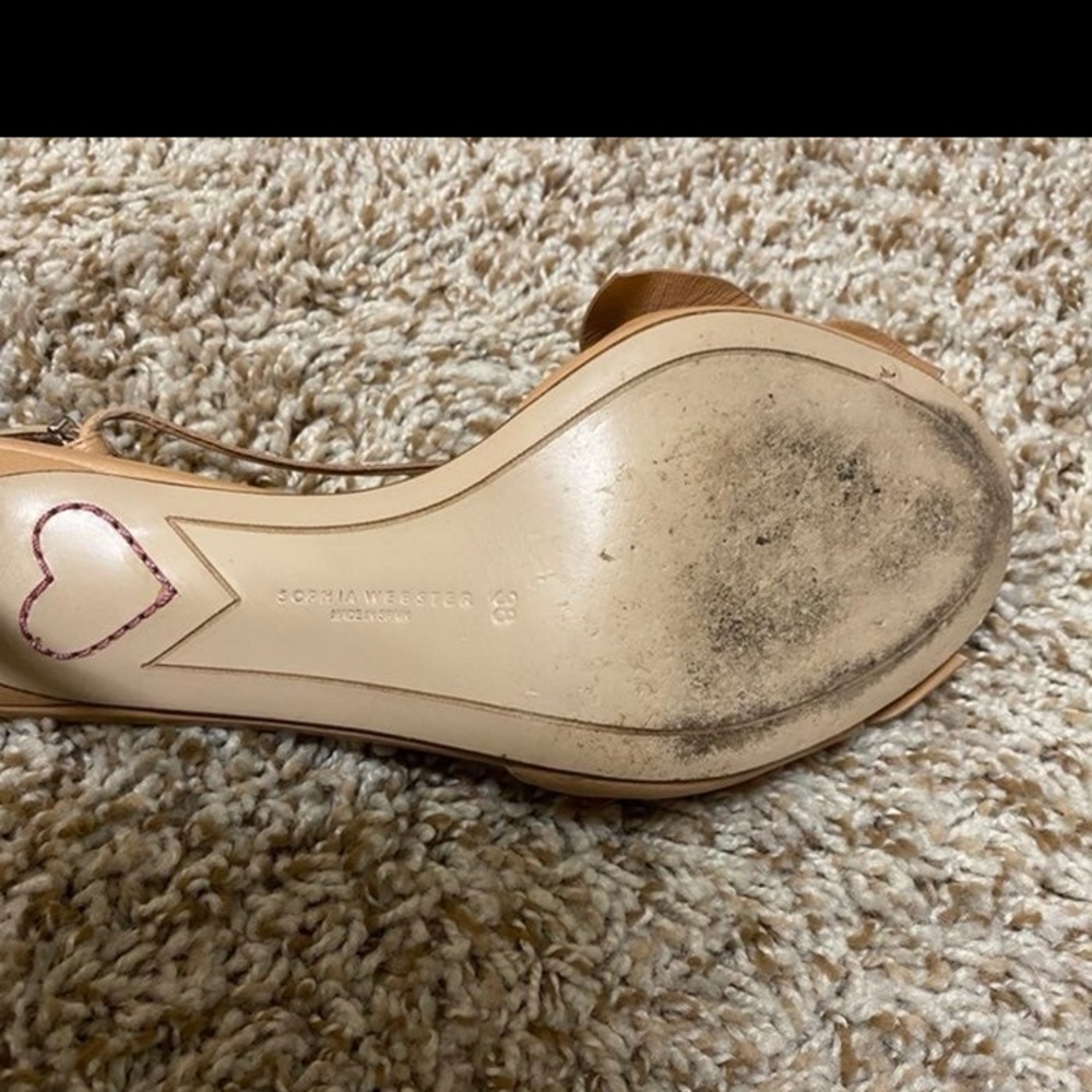 Sophia Webster Margaux Mid open toe Sandals in size 38. Beige Leather w/crystals - Picture 6 of 9